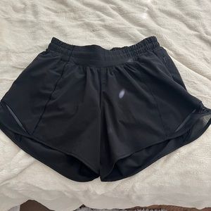 lululemon hotty hot shorts